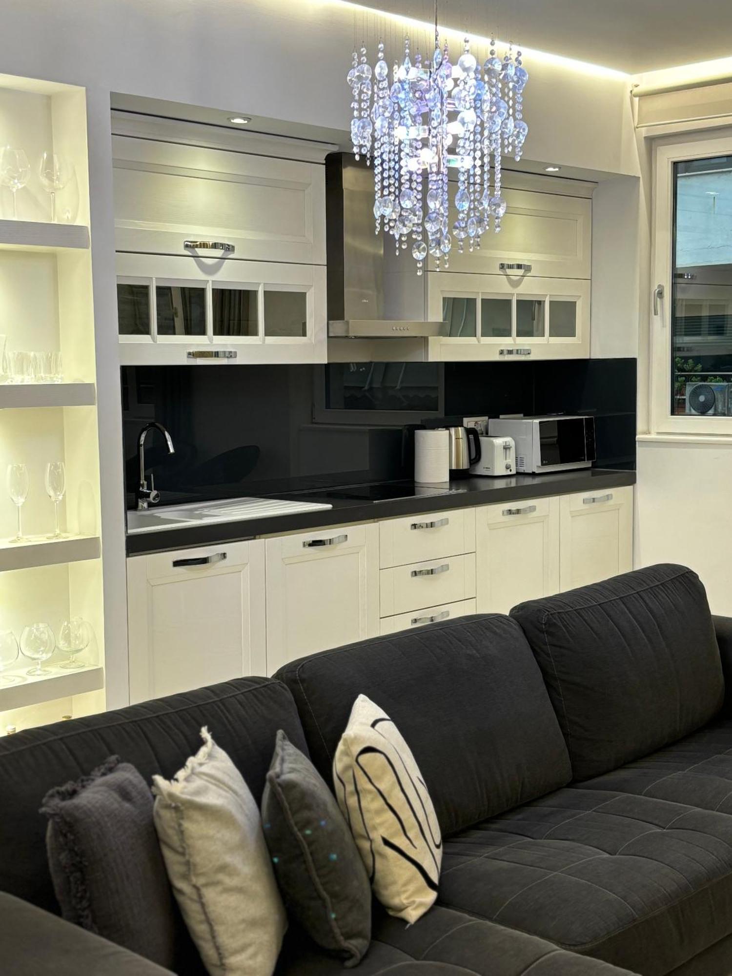 Tam Serviced 2Bdr Apartment City Center No6 地拉那 外观 照片