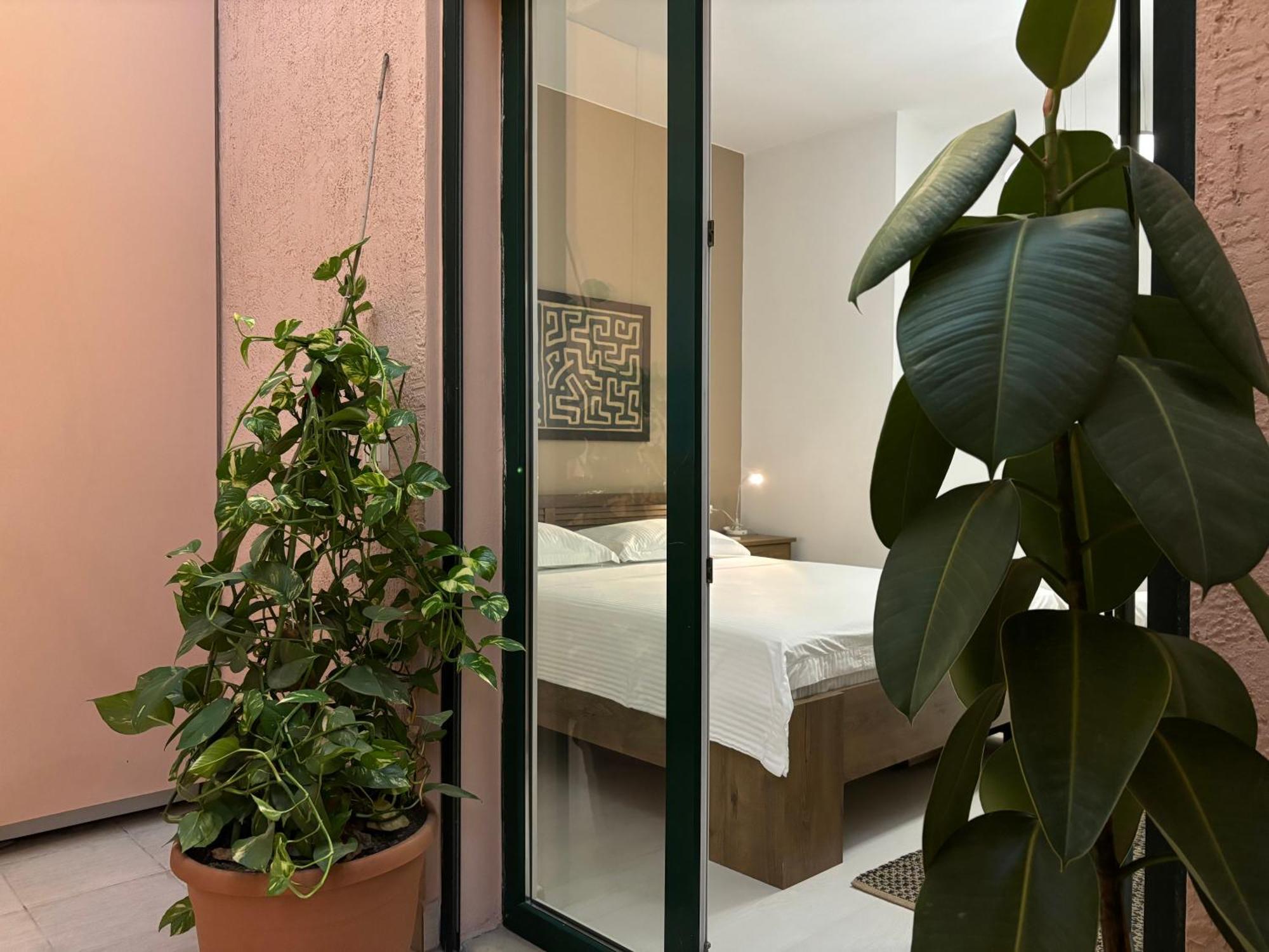 Tam Serviced 2Bdr Apartment City Center No6 地拉那 外观 照片