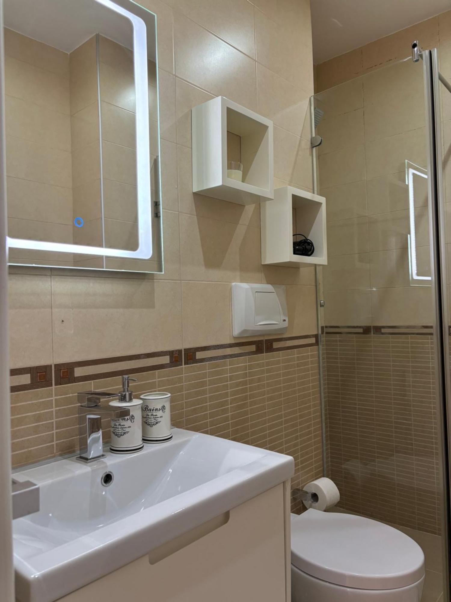 Tam Serviced 2Bdr Apartment City Center No6 地拉那 外观 照片