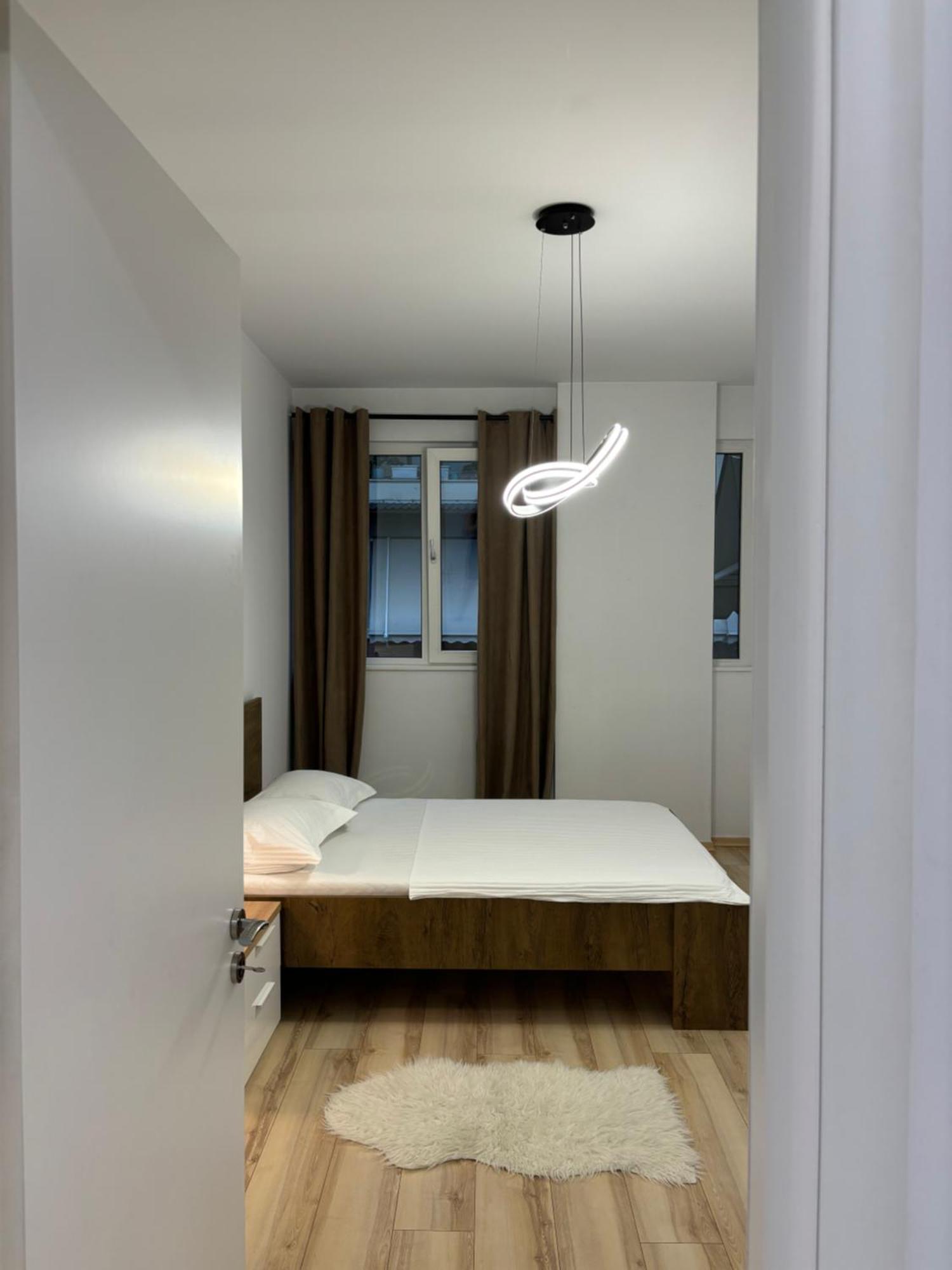 Tam Serviced 2Bdr Apartment City Center No6 地拉那 外观 照片