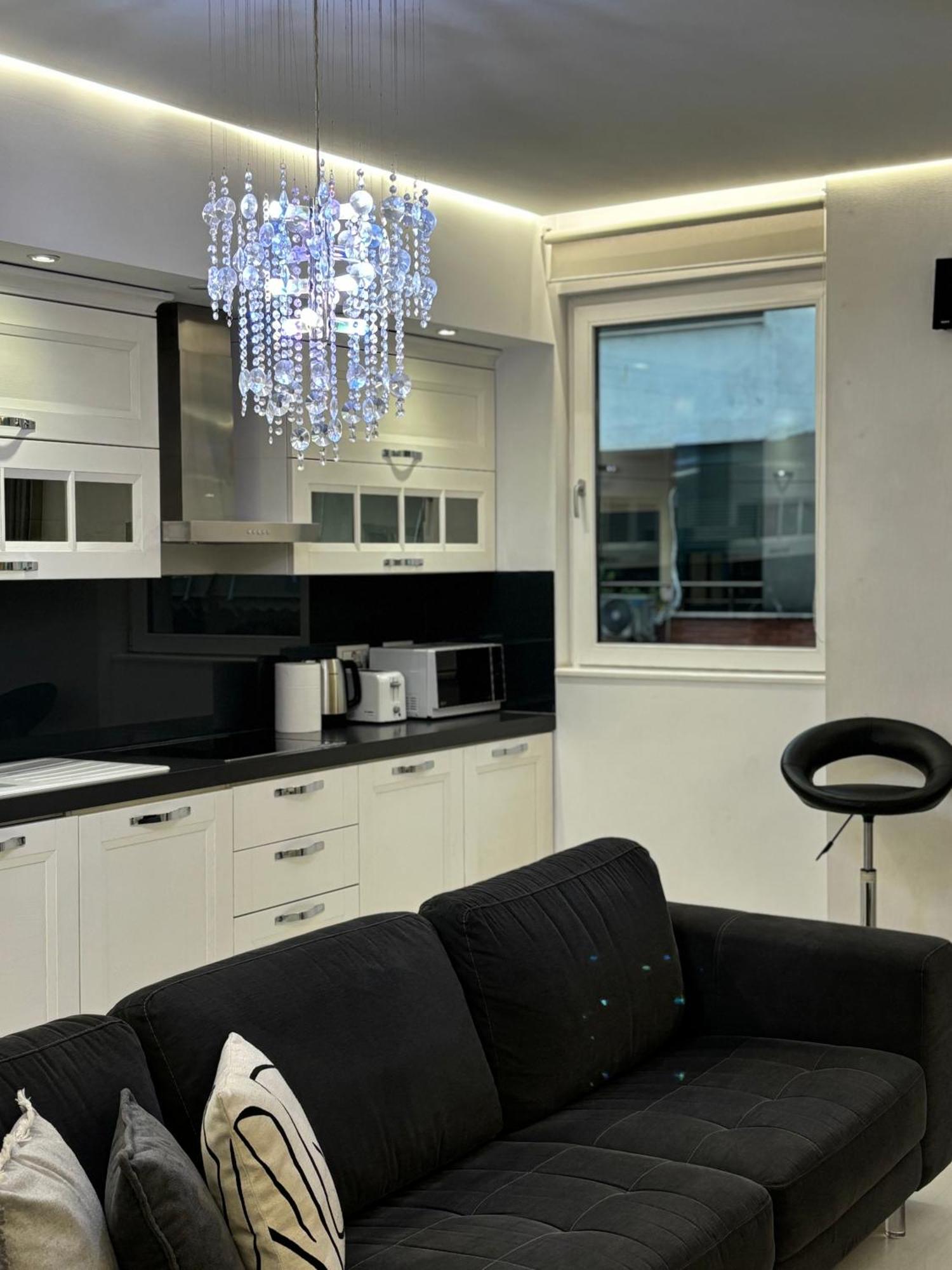 Tam Serviced 2Bdr Apartment City Center No6 地拉那 外观 照片