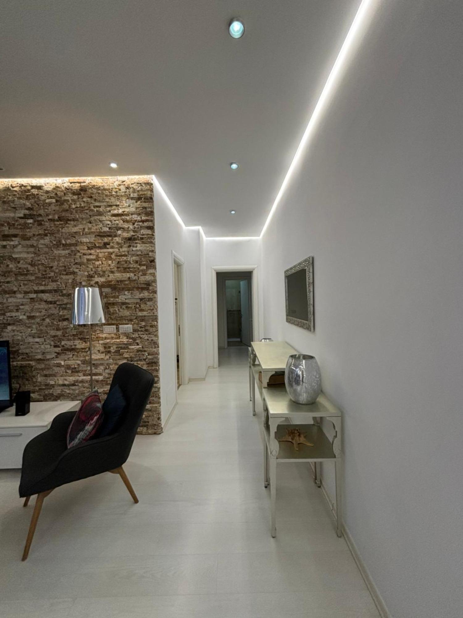 Tam Serviced 2Bdr Apartment City Center No6 地拉那 外观 照片
