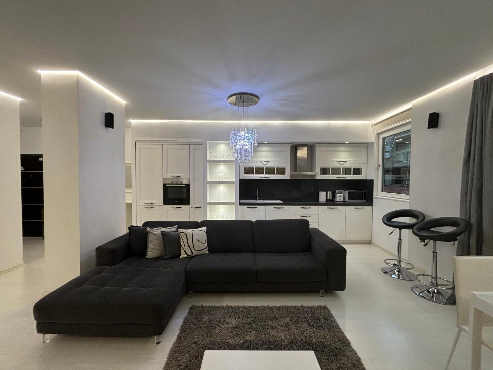 Tam Serviced 2Bdr Apartment City Center No6 地拉那 外观 照片