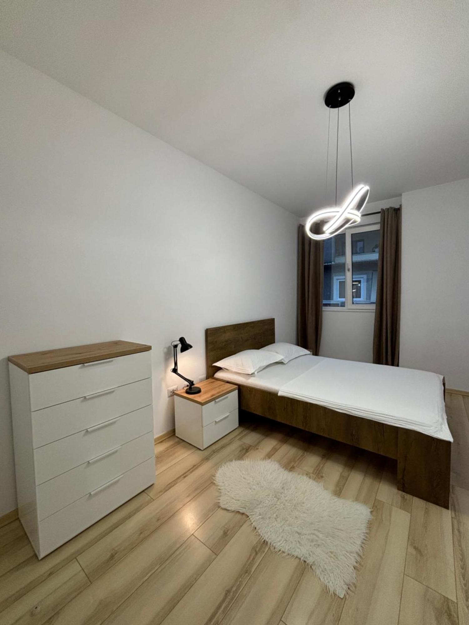 Tam Serviced 2Bdr Apartment City Center No6 地拉那 外观 照片