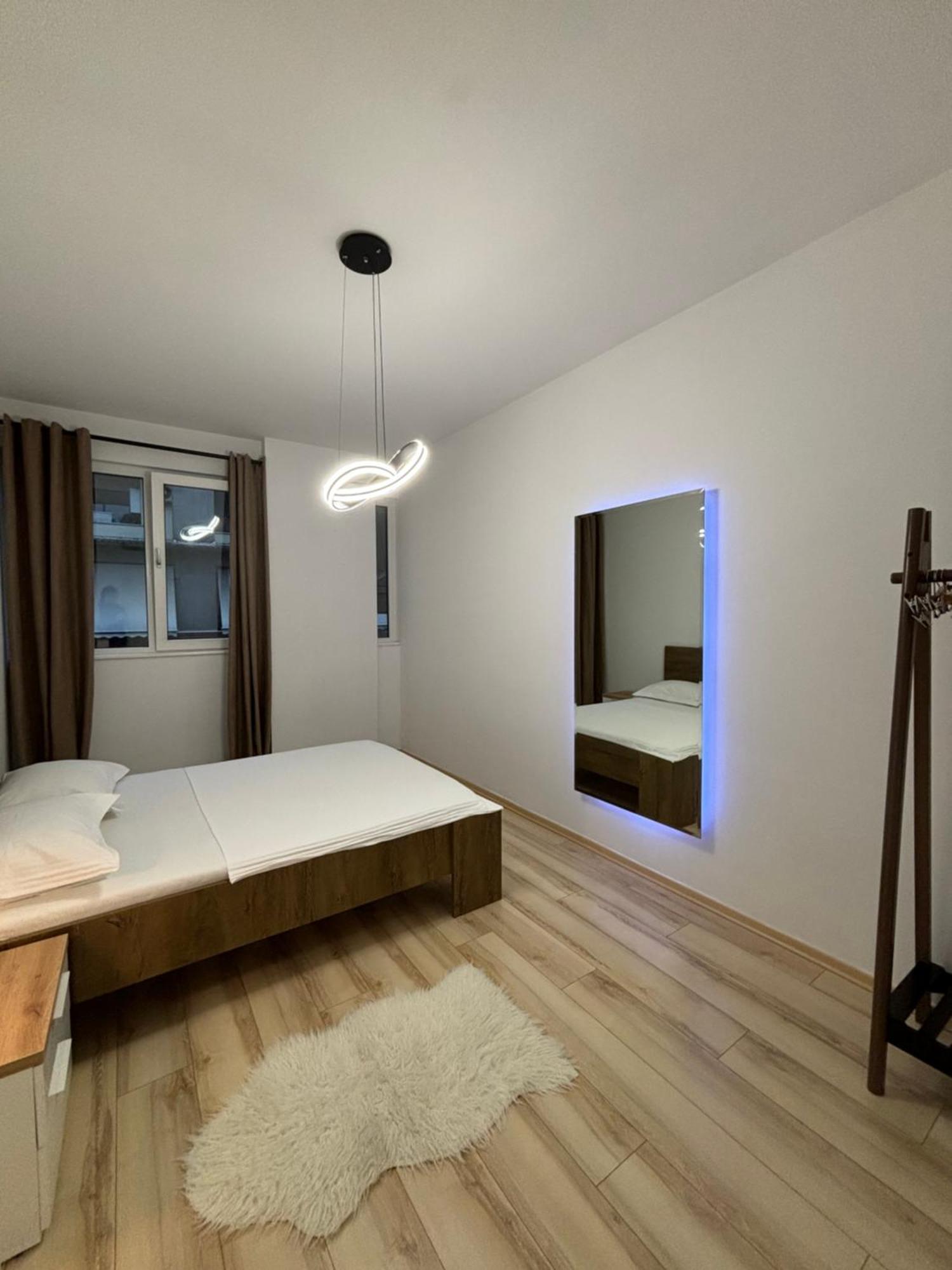 Tam Serviced 2Bdr Apartment City Center No6 地拉那 外观 照片