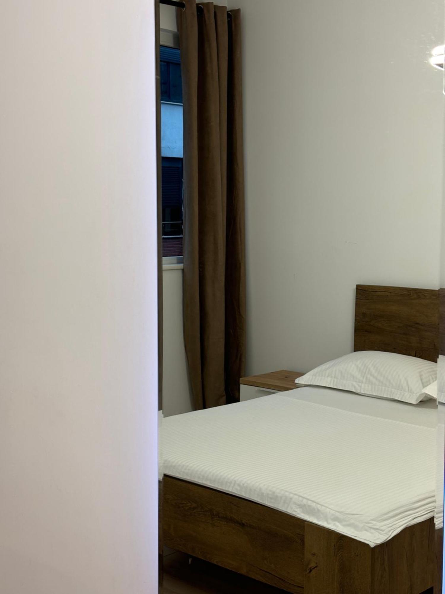 Tam Serviced 2Bdr Apartment City Center No6 地拉那 外观 照片